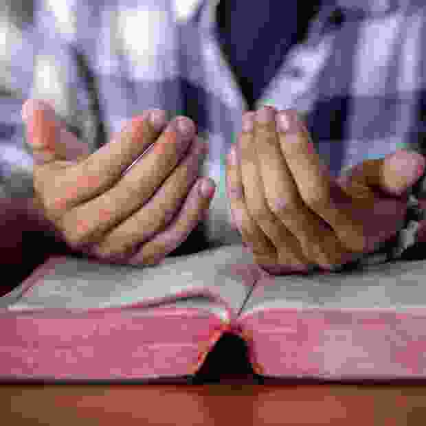 sermons-image-06